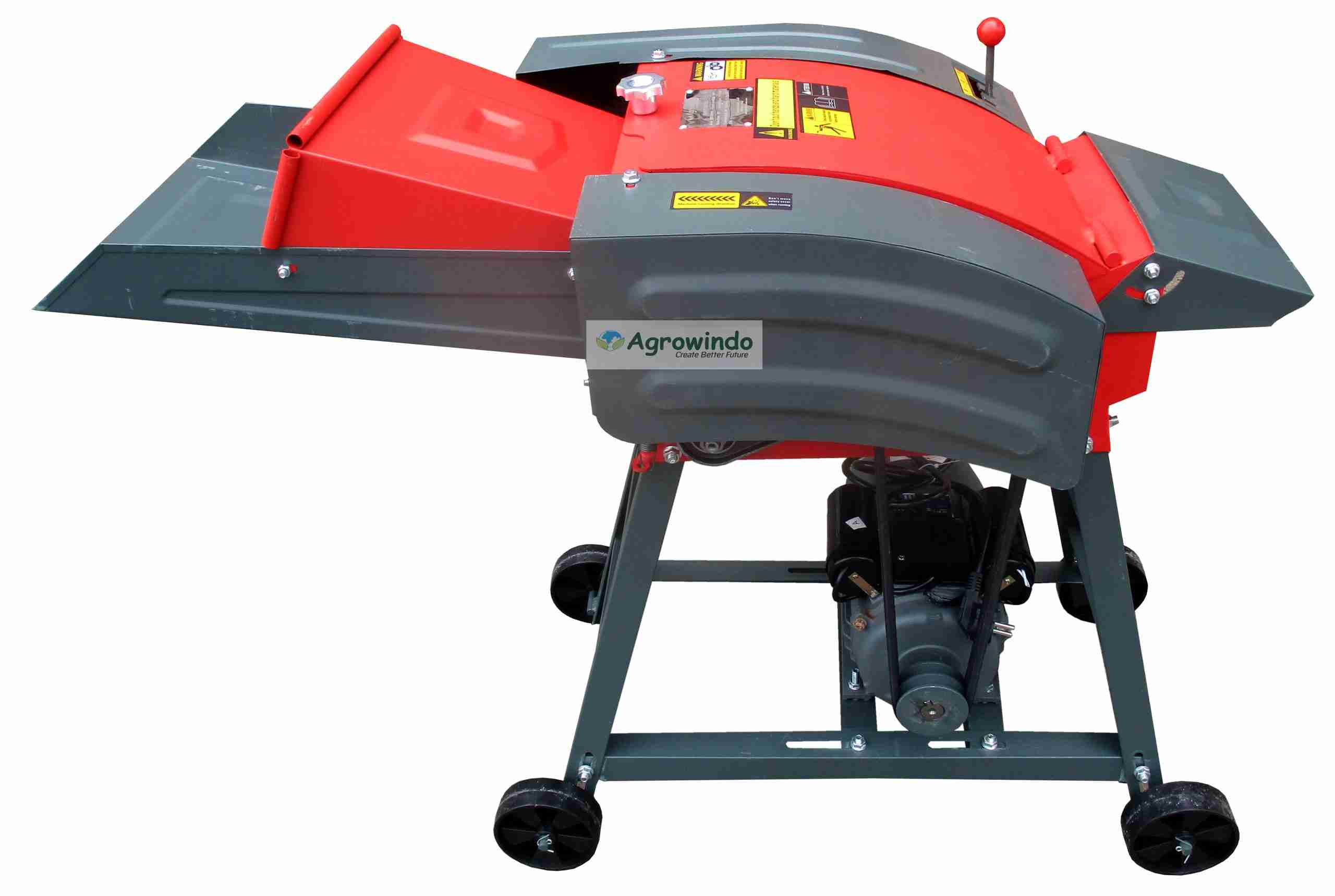 Proses Pencacahan Rumput Pakan Ternak Kambing