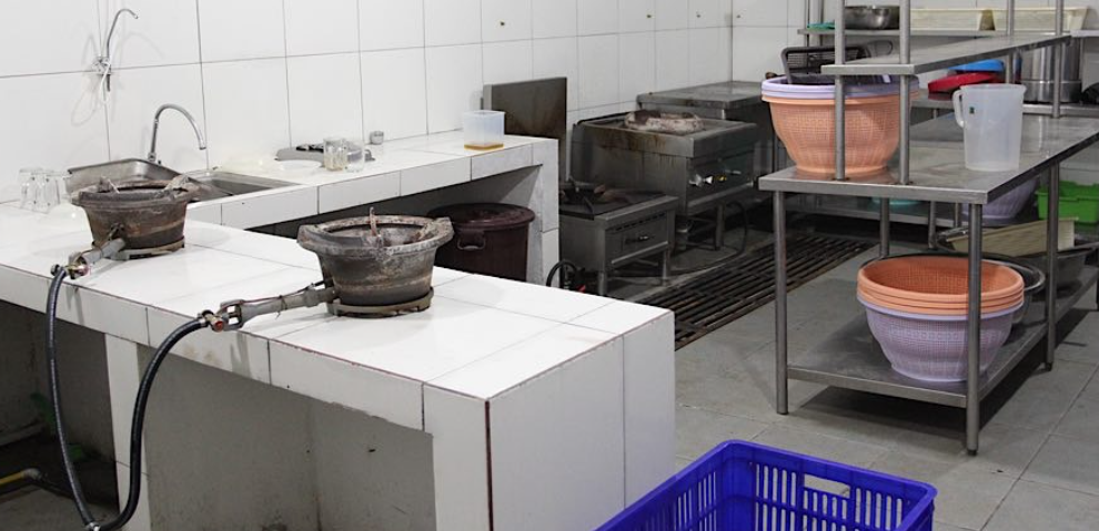 SOP Pembersihan Area Kerja Dapur MBG Demi Higienitas Terjamin